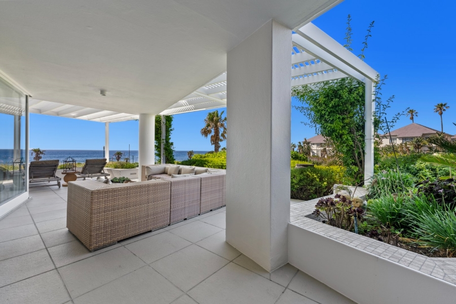 To Let 3 Bedroom Property for Rent in Bantry Bay Western Cape